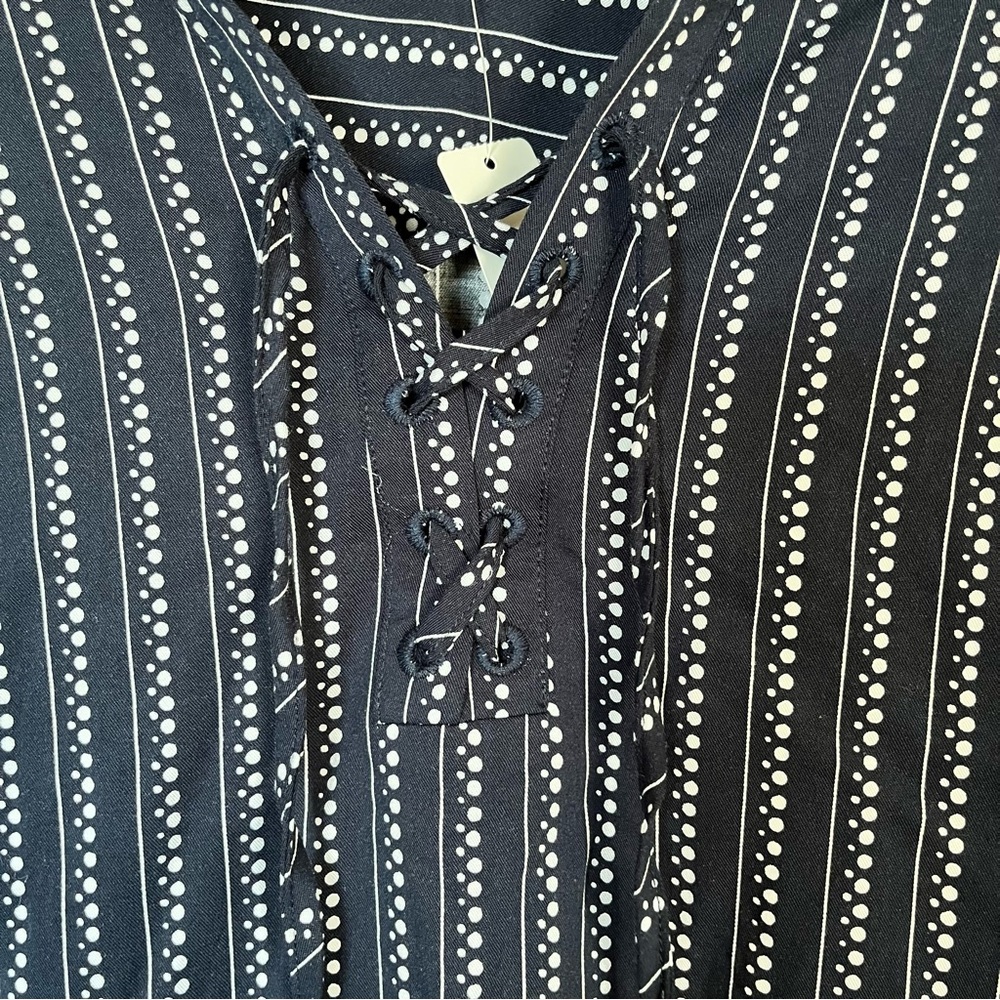 Chico’s Navy Blue & White Dot-Stripe Lace-Up Blouse Size 3 (XL) NWT - Picture 2 of 9